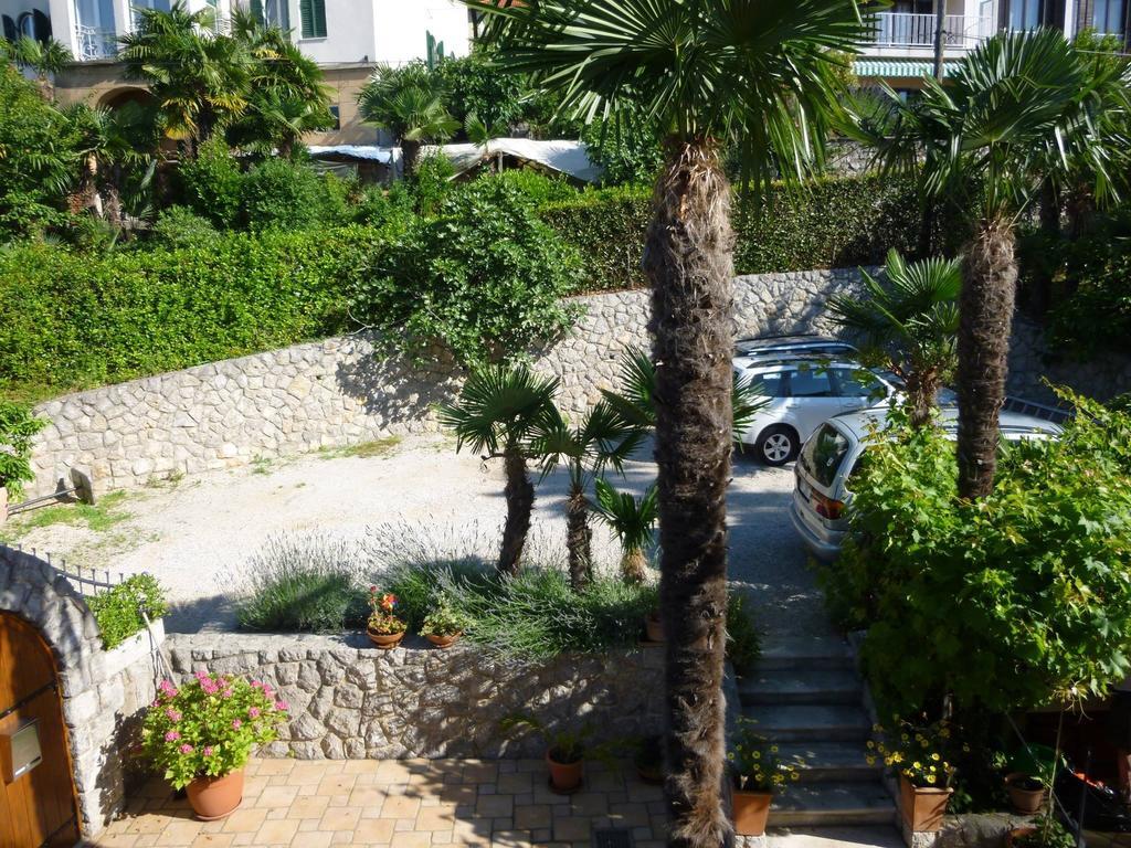 Apartments Hortensia Opatija Exterior photo